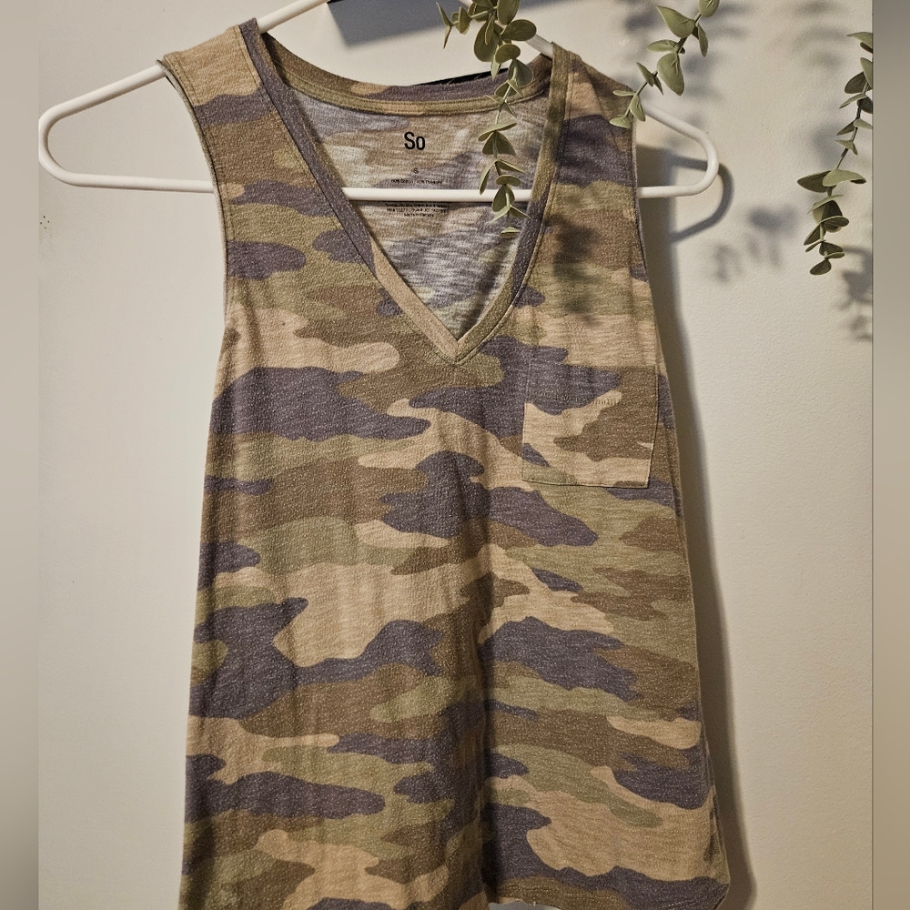 Camo top